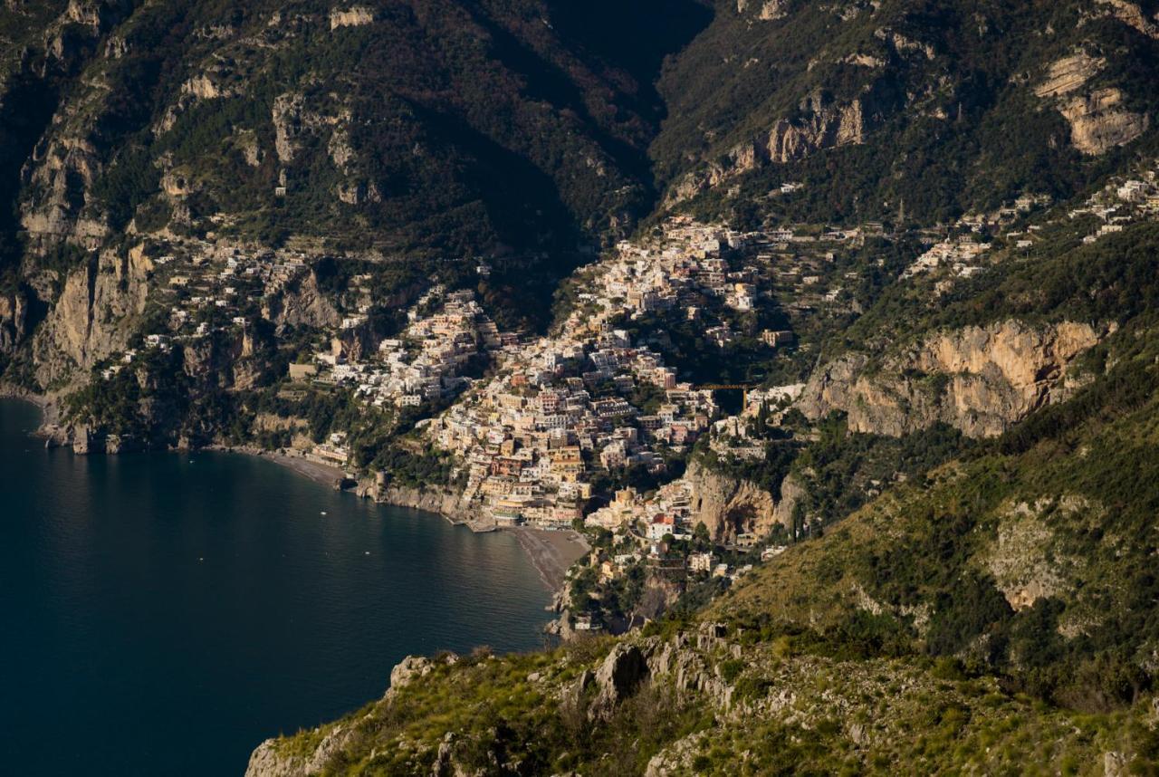 La Dimora Degli Dei Apartment Bomerano Bagian luar foto